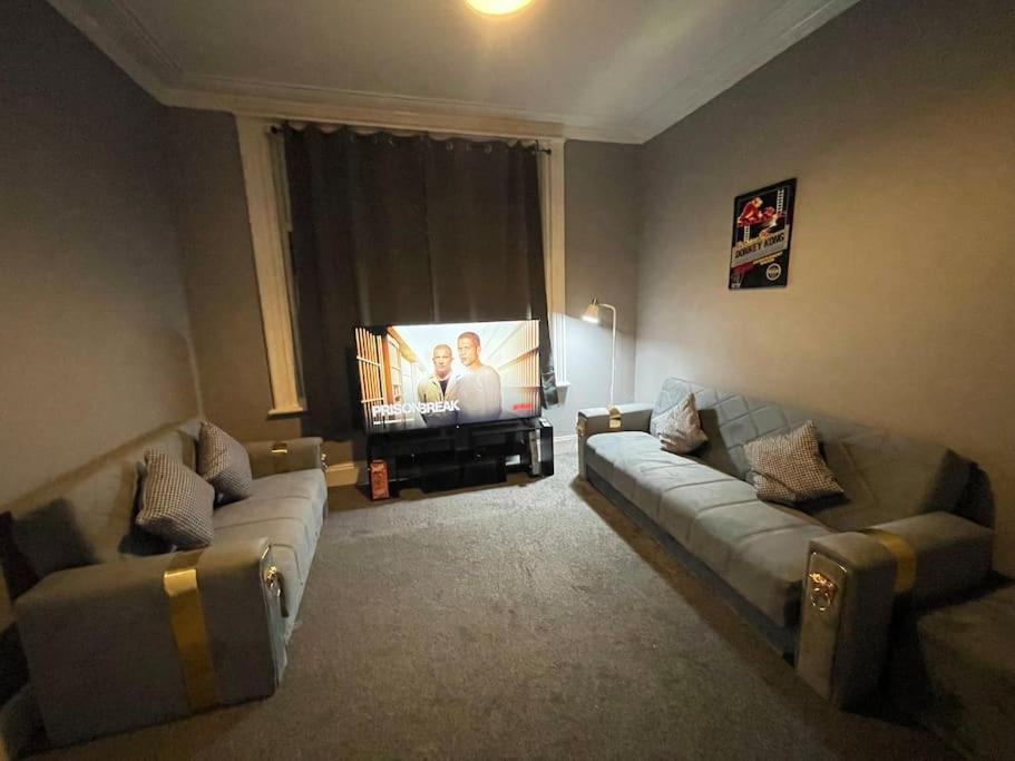 30 Percent Off Weekly Stays - 6 Bedroom House - 11 Beds Блэкпул Экстерьер фото
